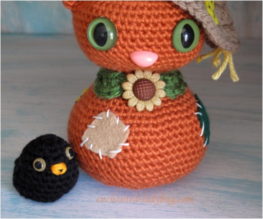 Crochet Amigurumi Scarecrow Cat
