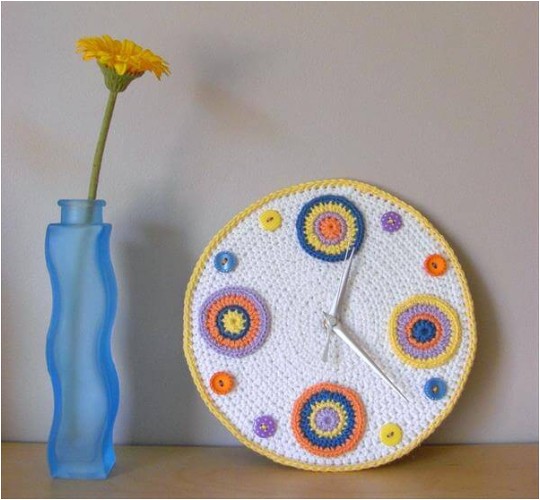 Crochet Beautiful Wall Clock