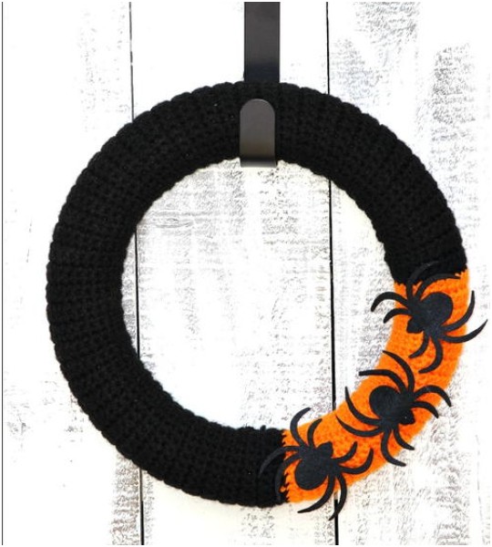 Crochet Spider Yarn Wreath