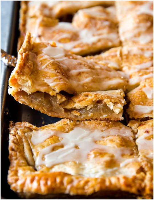 Apple Slab Pie with Maple Icing