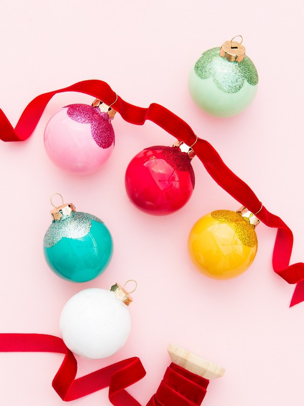DIY Glitter Scallop Ornaments